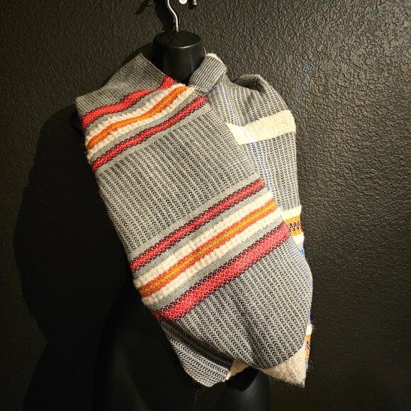 Infinity Scarf Artistan Made in Peru Alpaca Multi Colored Unisex - Picture 2 of 6